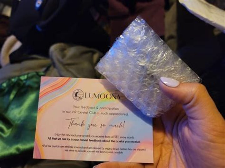 Lumoona Review: Check The Details Here!